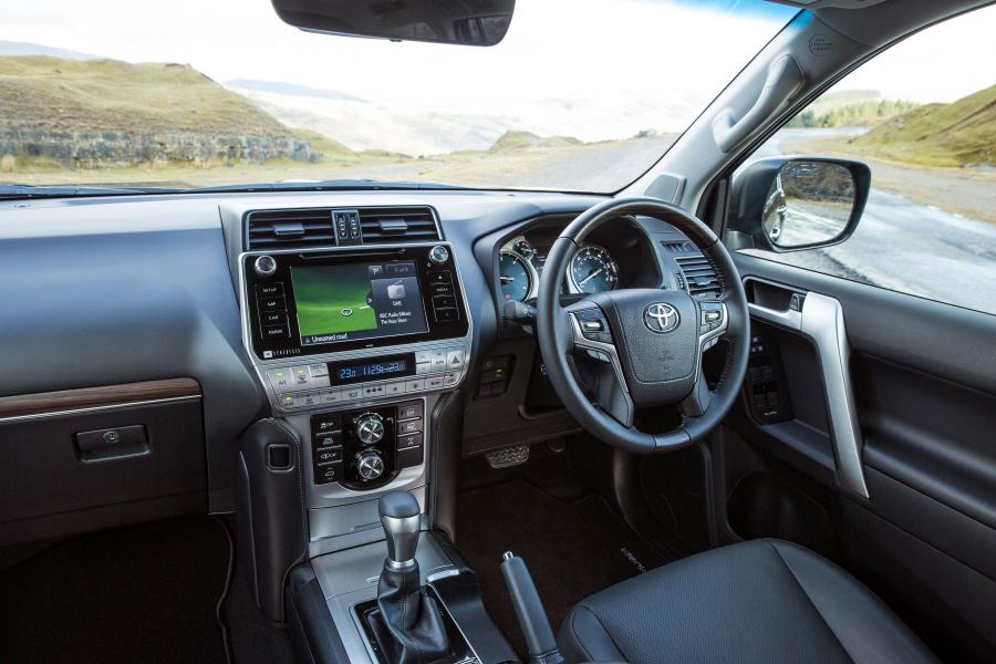 Торпедо Toyota Land Cruiser Prado (150) 2018 года  (UK) (фото 25 из 40)